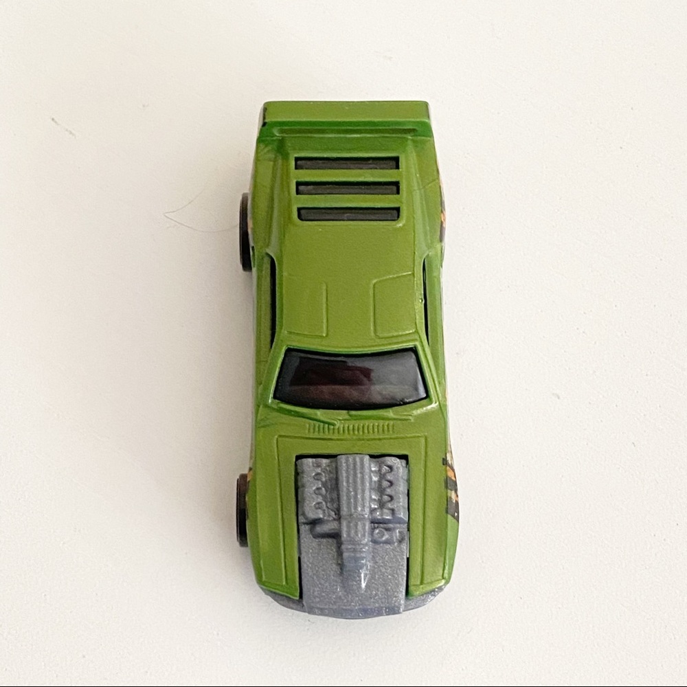 Hot Wheels - 2004 Riveted - Picture 6 of 8
